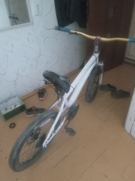Продам велосипед цена 23к