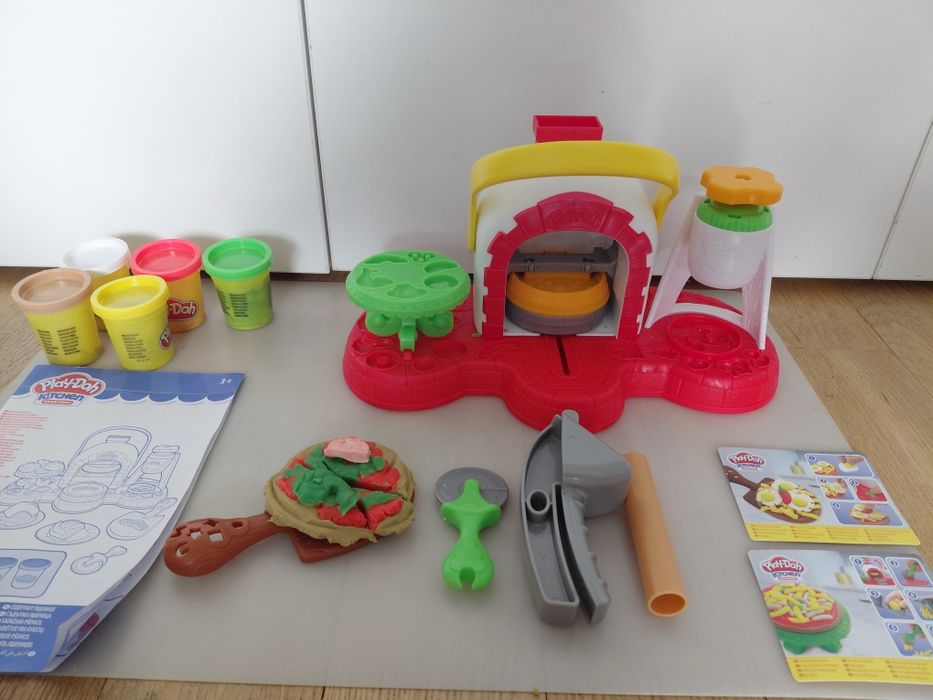 Пластилин машина за правене на пица Play Doh