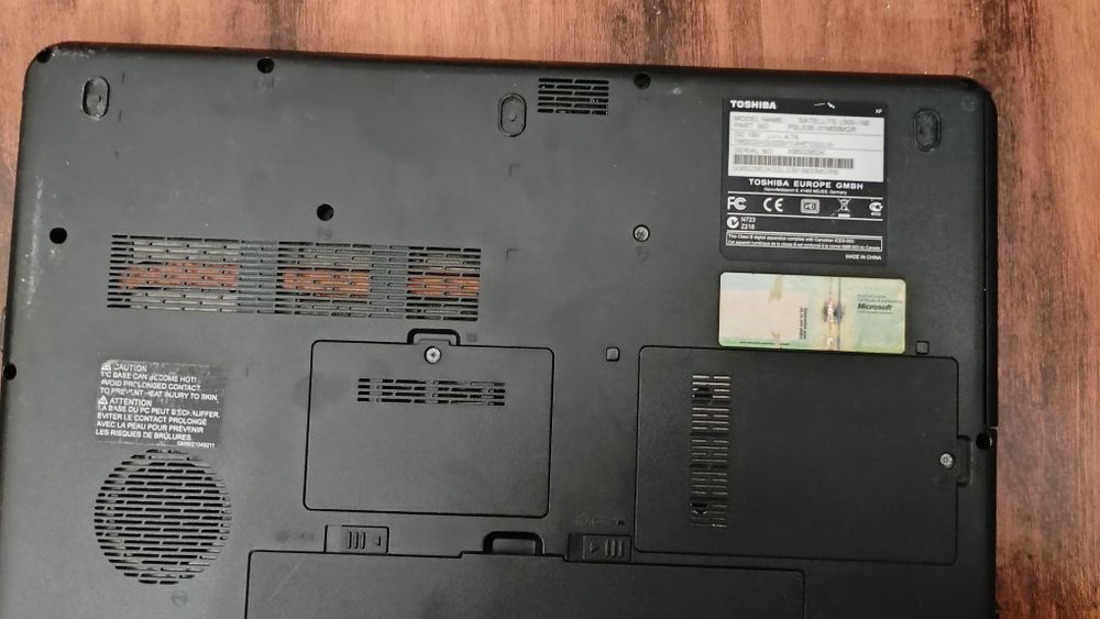 Лаптоп Toshiba  продава се