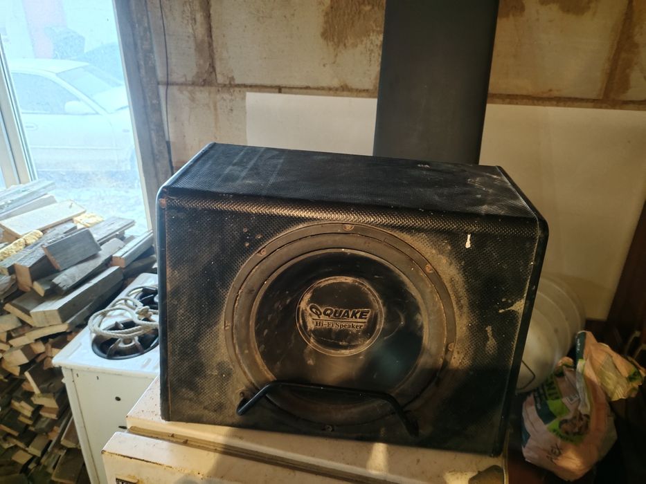 Сабвуфер автомобильный