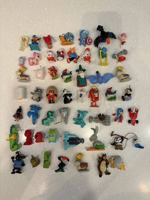 Фигурки из Kinder Surprise