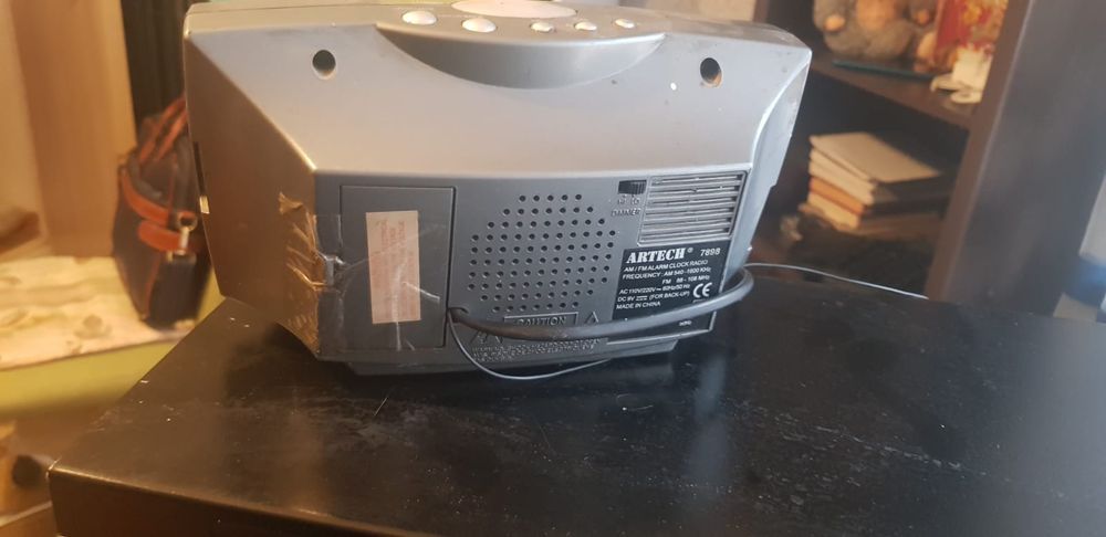 Продам электронные часы.