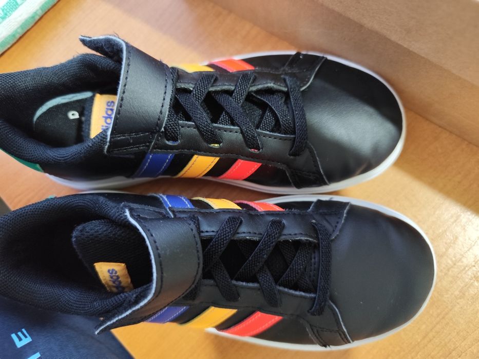 Оригинални маратонки Adidas