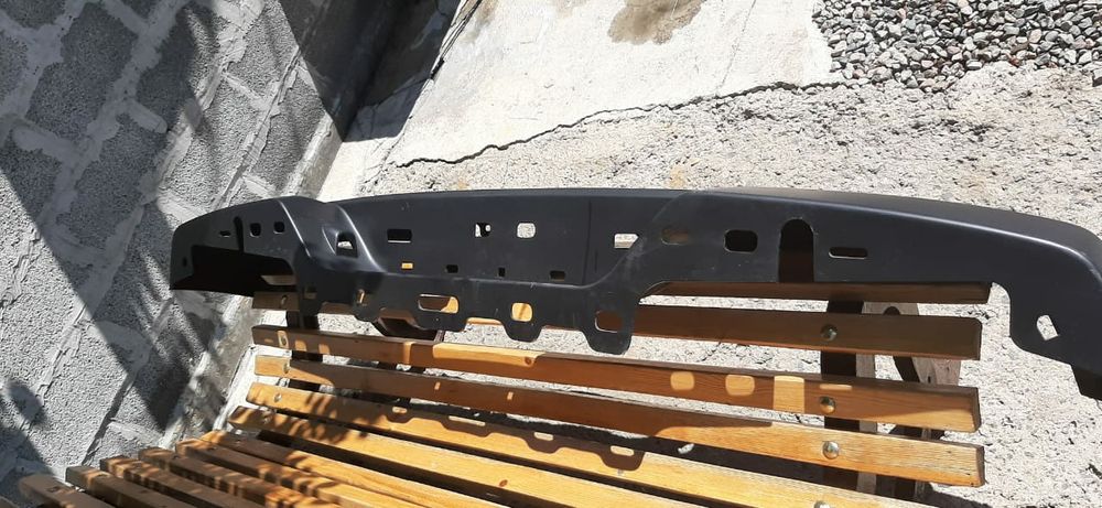 Задний бампер на Cadillac Escalade