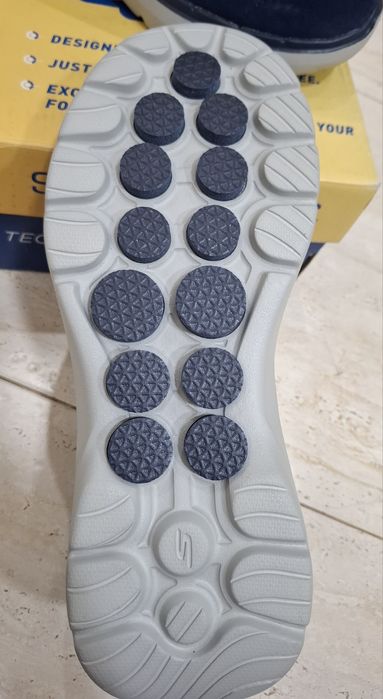 Sketchers мужская обувь