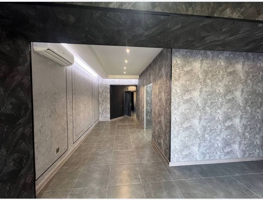 Срочно сдается офис нежилое ц13 Лабзак 110м2