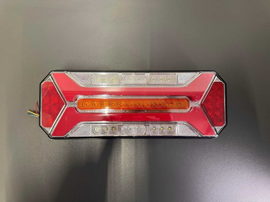 Lampa stop LED cu semnalizare dinamica, 35x13 cm