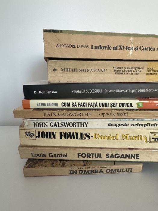 18 carti diverse lot