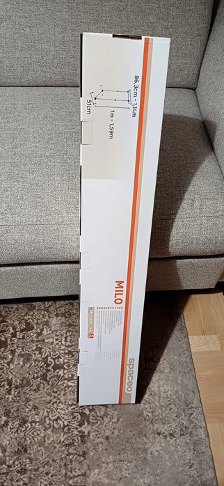 Vând Suport umerase 86.3 - 114 x 51 x 101 - 159 cm, mobil, extensibil,