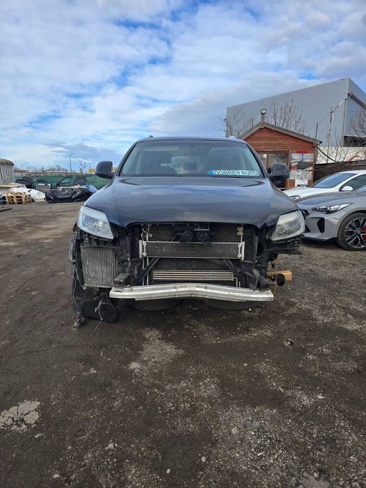 **САМО НА ЧАСТИ***  Audi Q7 3.0TDI, 233кс, Ксенон, Автомат, Ляв волан