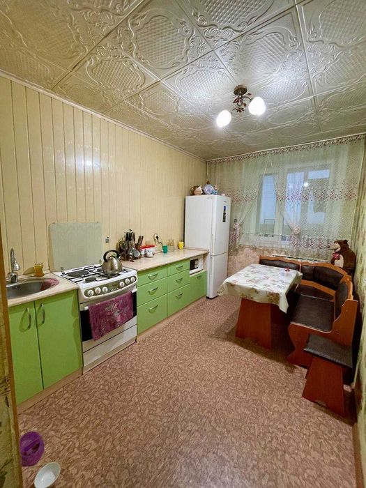 3-комнатная, улучшенная, 70,2м2, Баймагамбетова 8