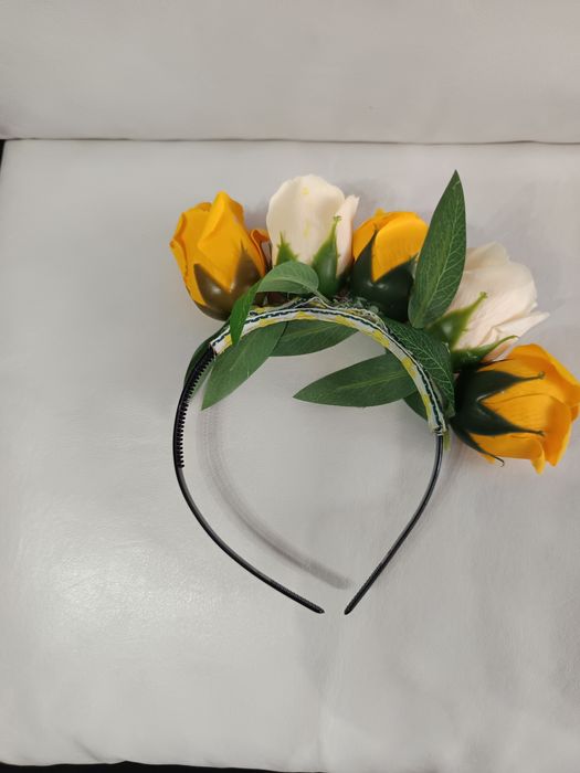 Диадема с цветя за народна носия