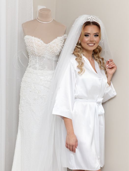 Vand rochie de mireasa !