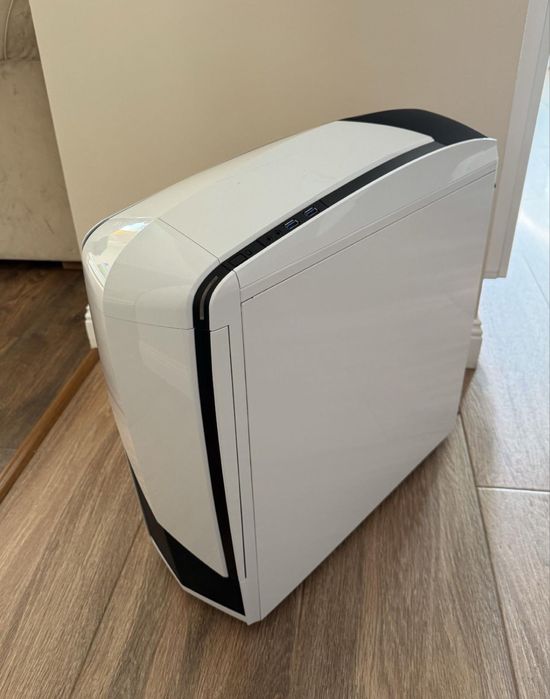 Desktop gaming Phantom 240