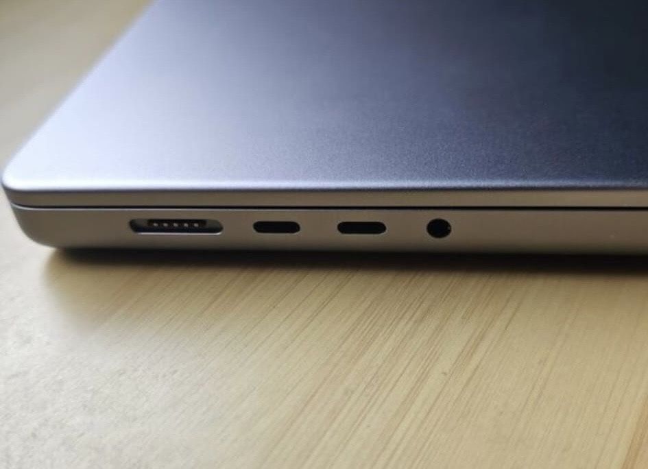 MacBook Pro 16" M1 Pro as new