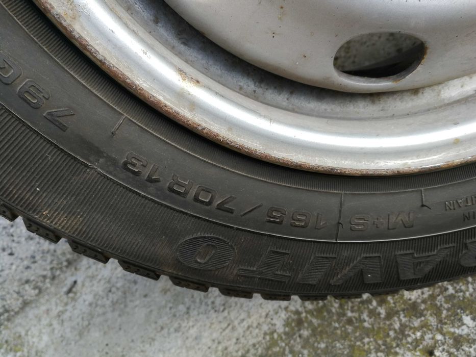 Зимни гуми 13" с джанти