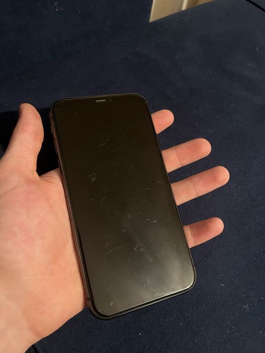 Iphone 11 64gb 78% akb