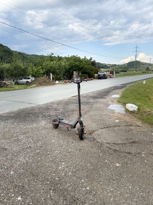 Vând trotinetă electrică G2