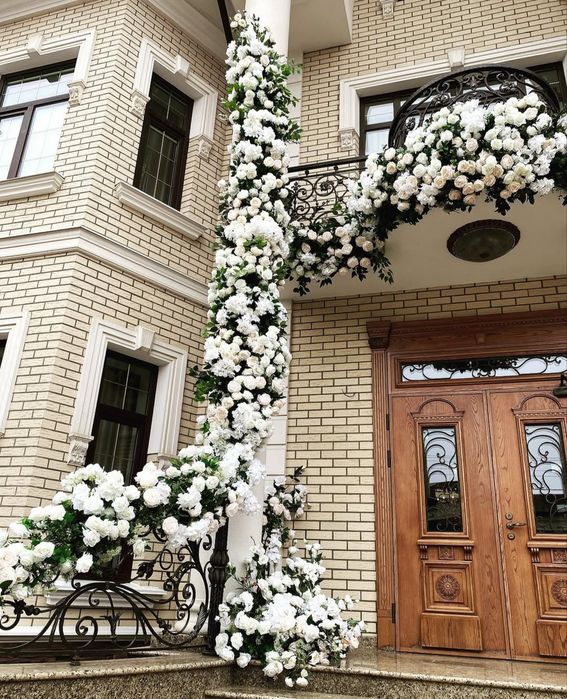 Свадебное оформление подъезда/дома