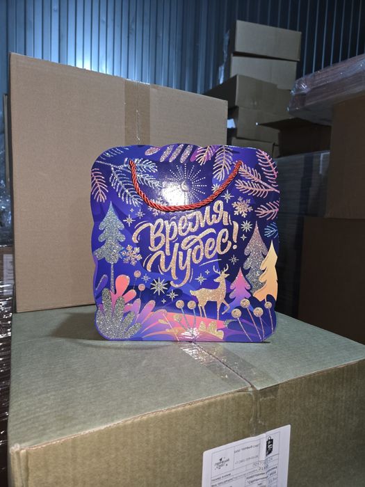 Новогодняя картонная  упаковка