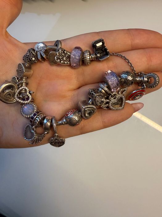 Pandora гривна с талисмани