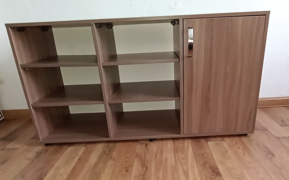 Тумбочка-подставка.