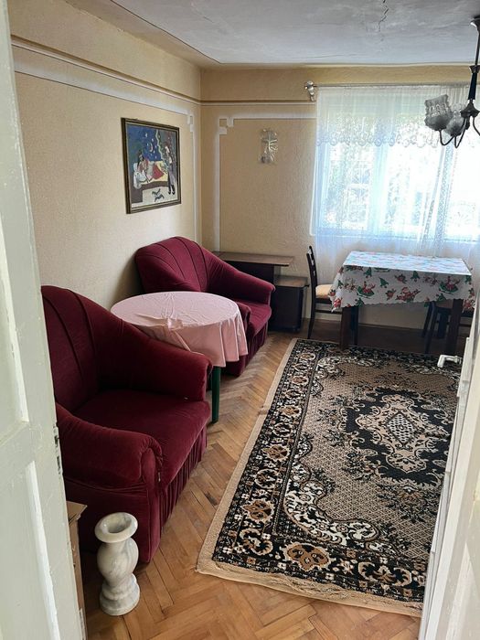 Vând casă în Simeria