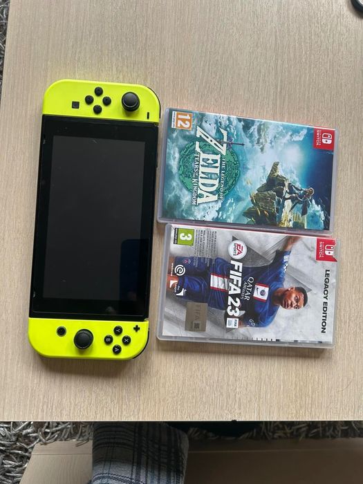 Нинтендо суитч Nintendo switch с контралер и докинг станция+4 игри