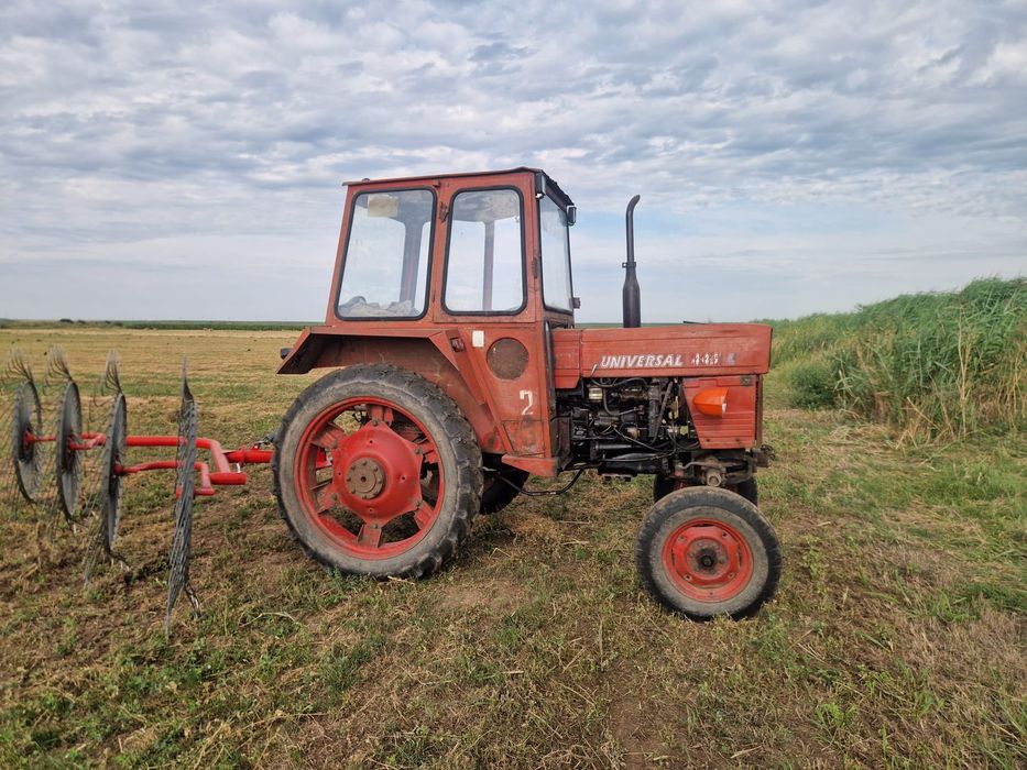 Vand tractor U445L