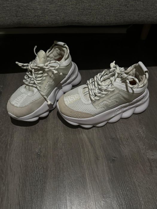 Versace chain reaction