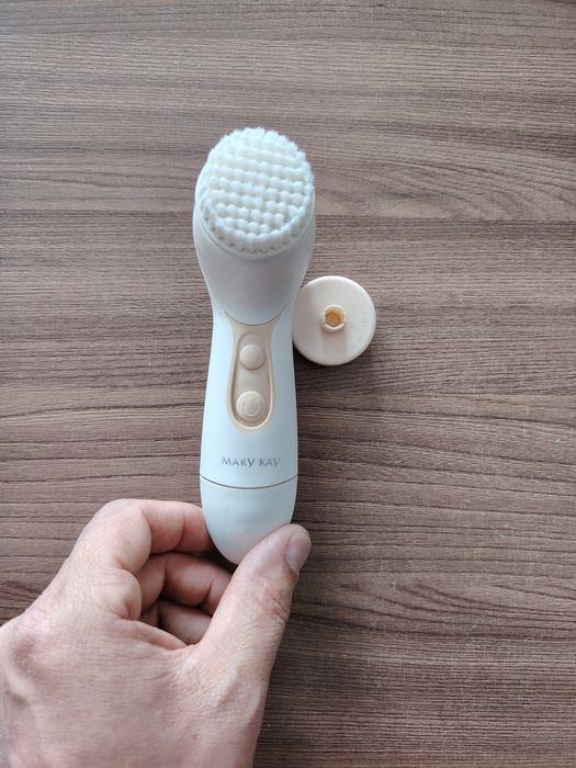 Ручной аппарат для чистки кожи лица