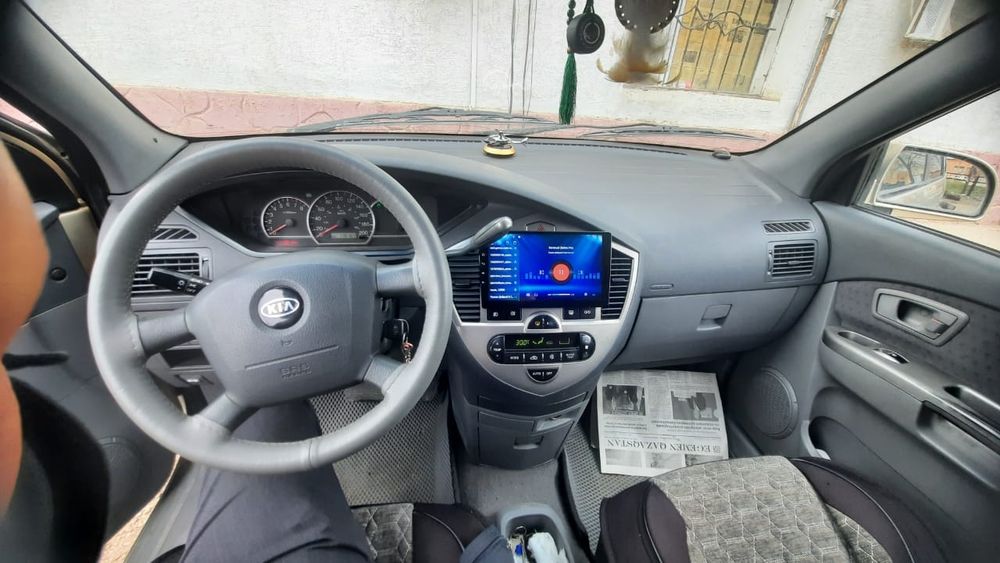 KIA CARENS автомат