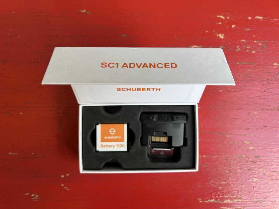 Schuberth C4 Pro.Модуларна каска с интерком SC1 Advanced