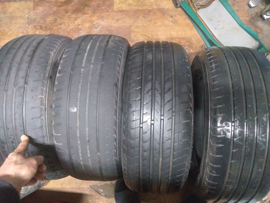 Продам комплект шин