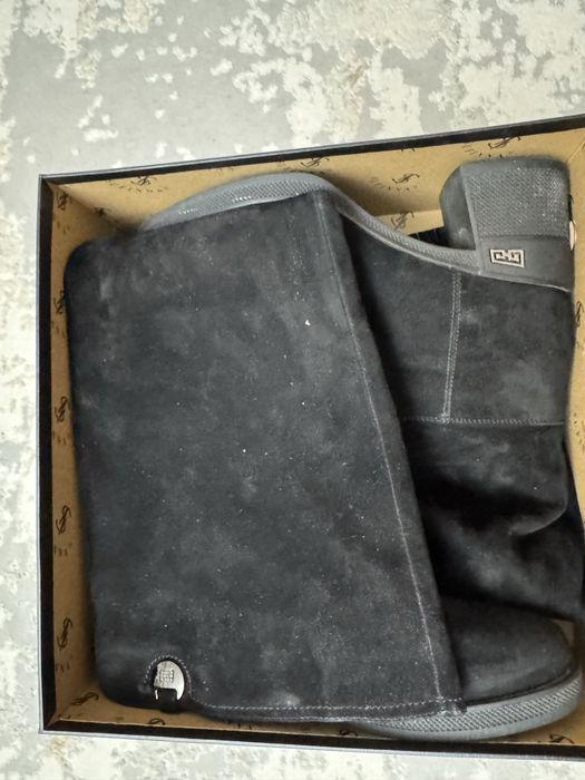 Зимние сапоги в отличном состояние