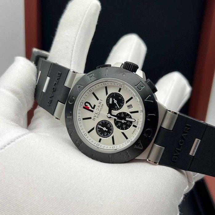 Кварцов мъжки часовник Bvlgari Diagono Titanium Chronograph
