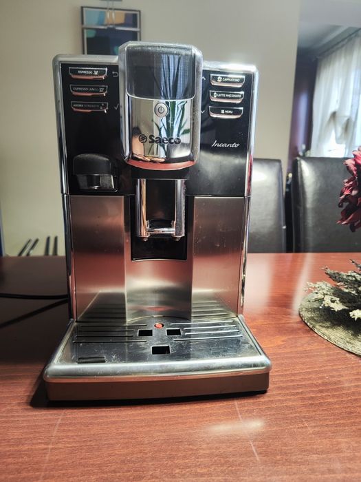 Кафеавтомат-Saeco Incanto-8916