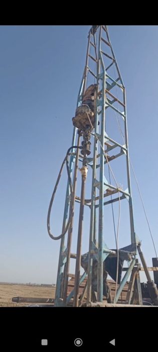 quduq qozadigan aparat.