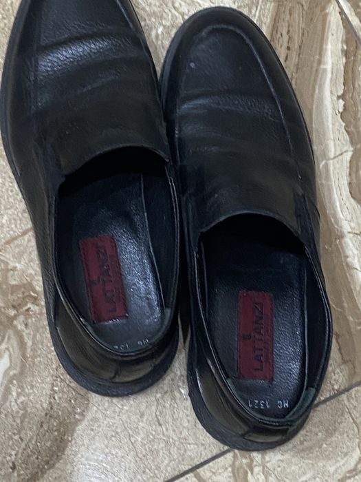 Продам туфли 45 размер бу черные