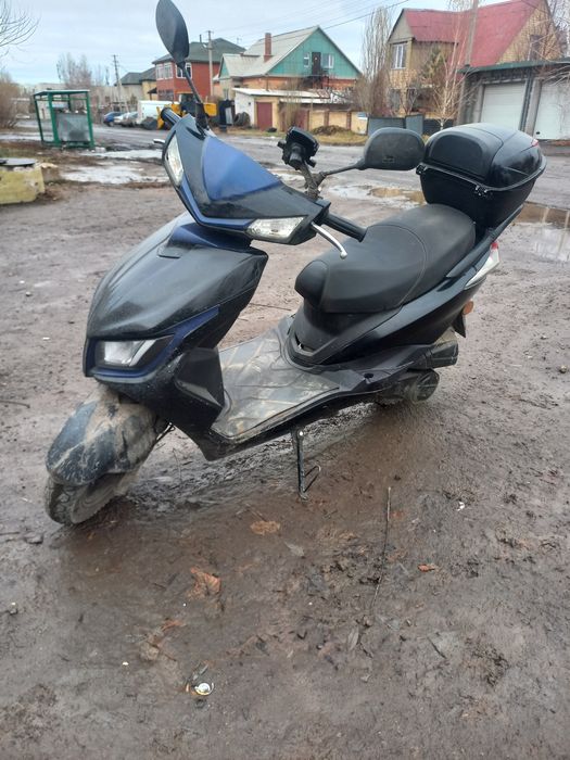Скутер М8 125 кубов летает