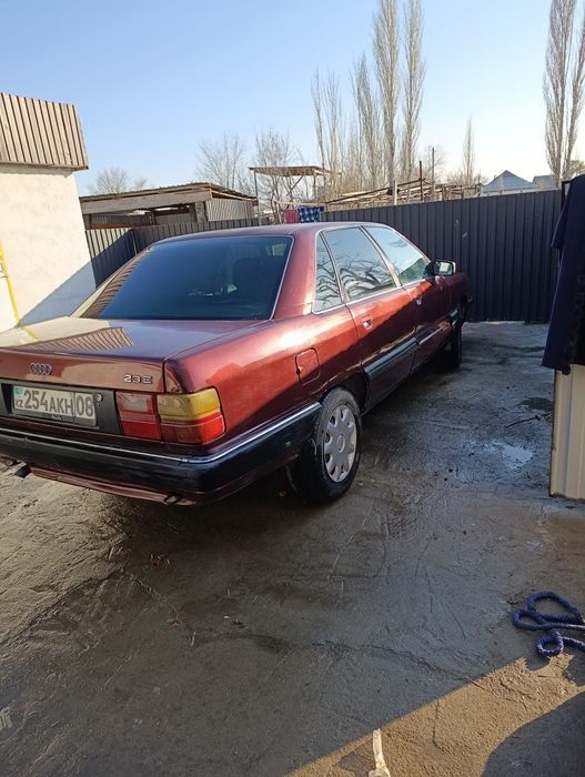 Ауди 100 сатылады