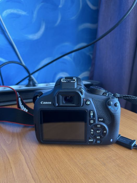 Canon EOS 1200D  ca nou, stare impecabilă