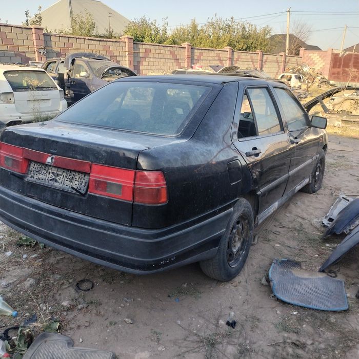 Сеат толедога багажник бар.