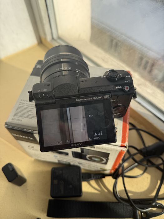 Продаю Sony a5100