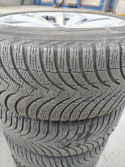 Vând anvelope Michelin 225/55r17