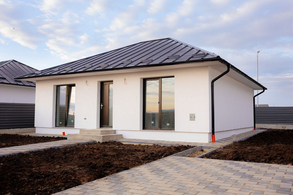 Vand  case individuale la cheie parter 350mp teren