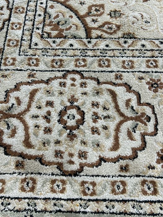 Продам ковер размер 4х2,5