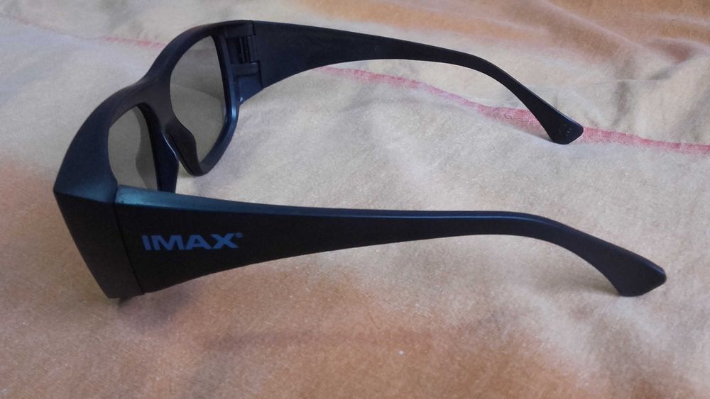 Ochelari 3D trei perechi 60 lei