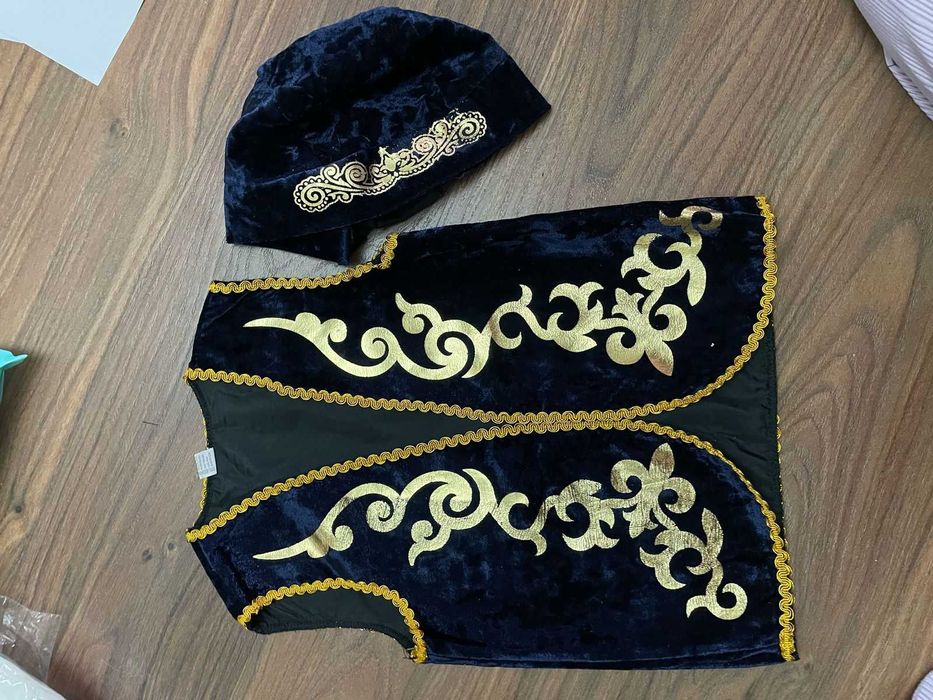 Кажекей на девочку новый 104-122 рост