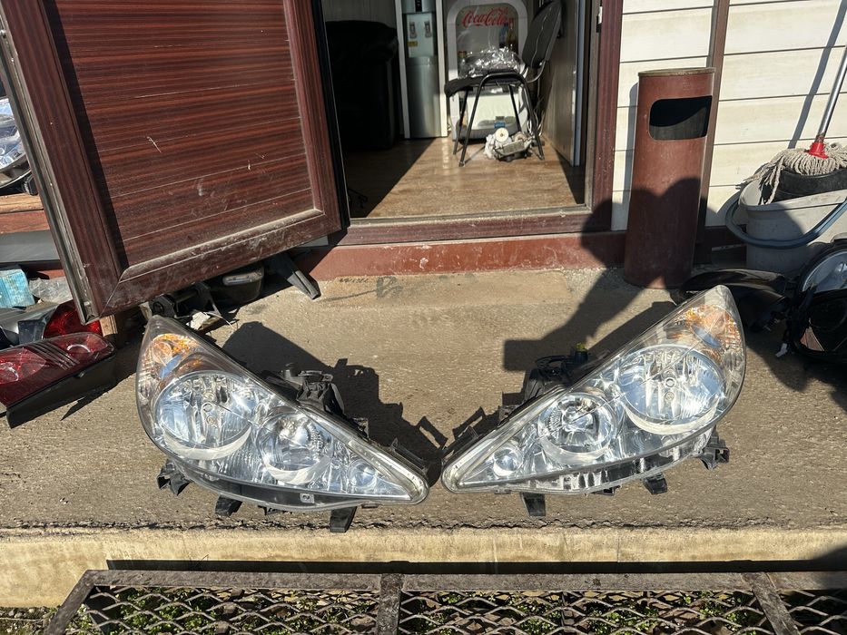 Фар/Фарове за Пежо 207